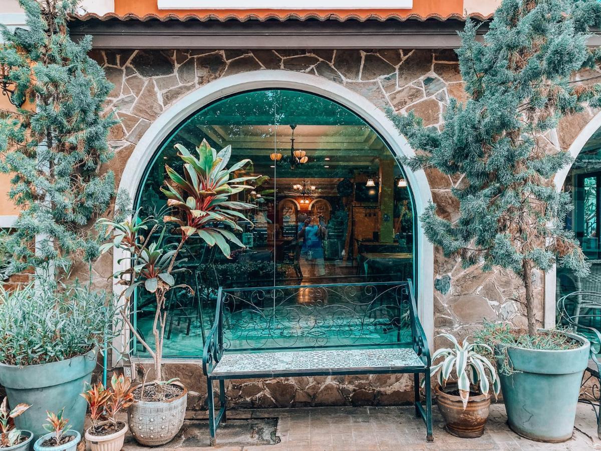 The Castello Resort Koh Larn Ngoại thất bức ảnh