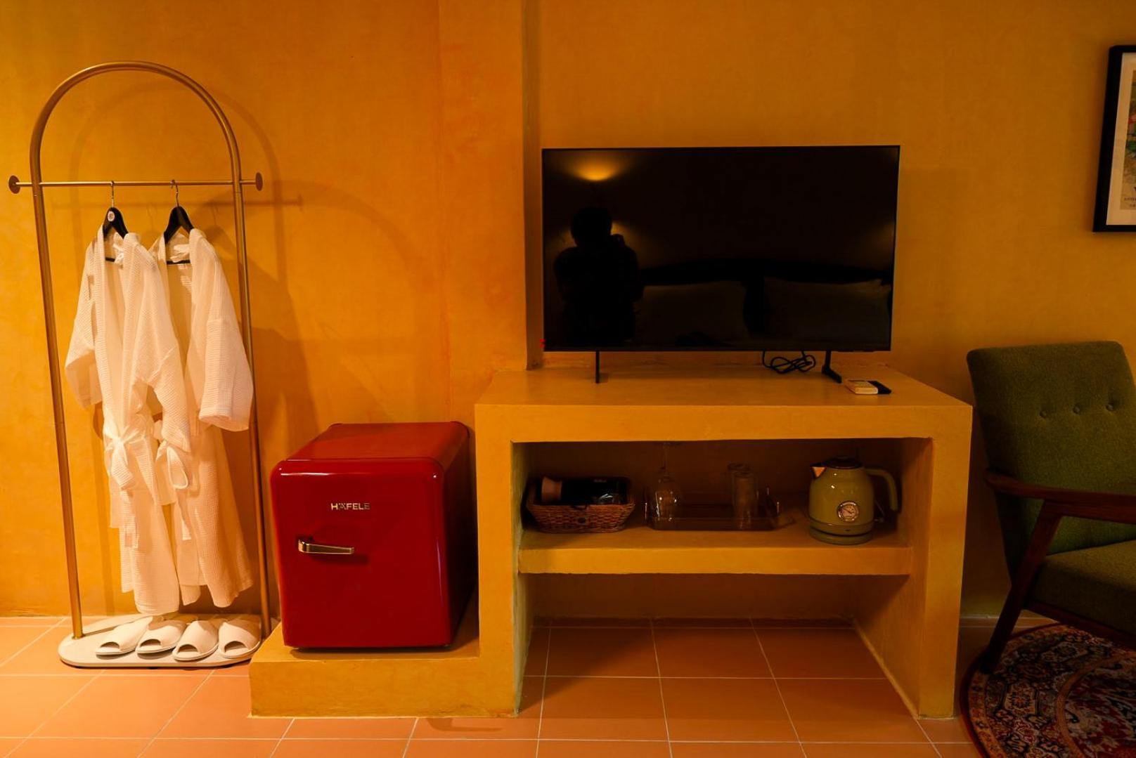 The Castello Resort Koh Larn Ngoại thất bức ảnh