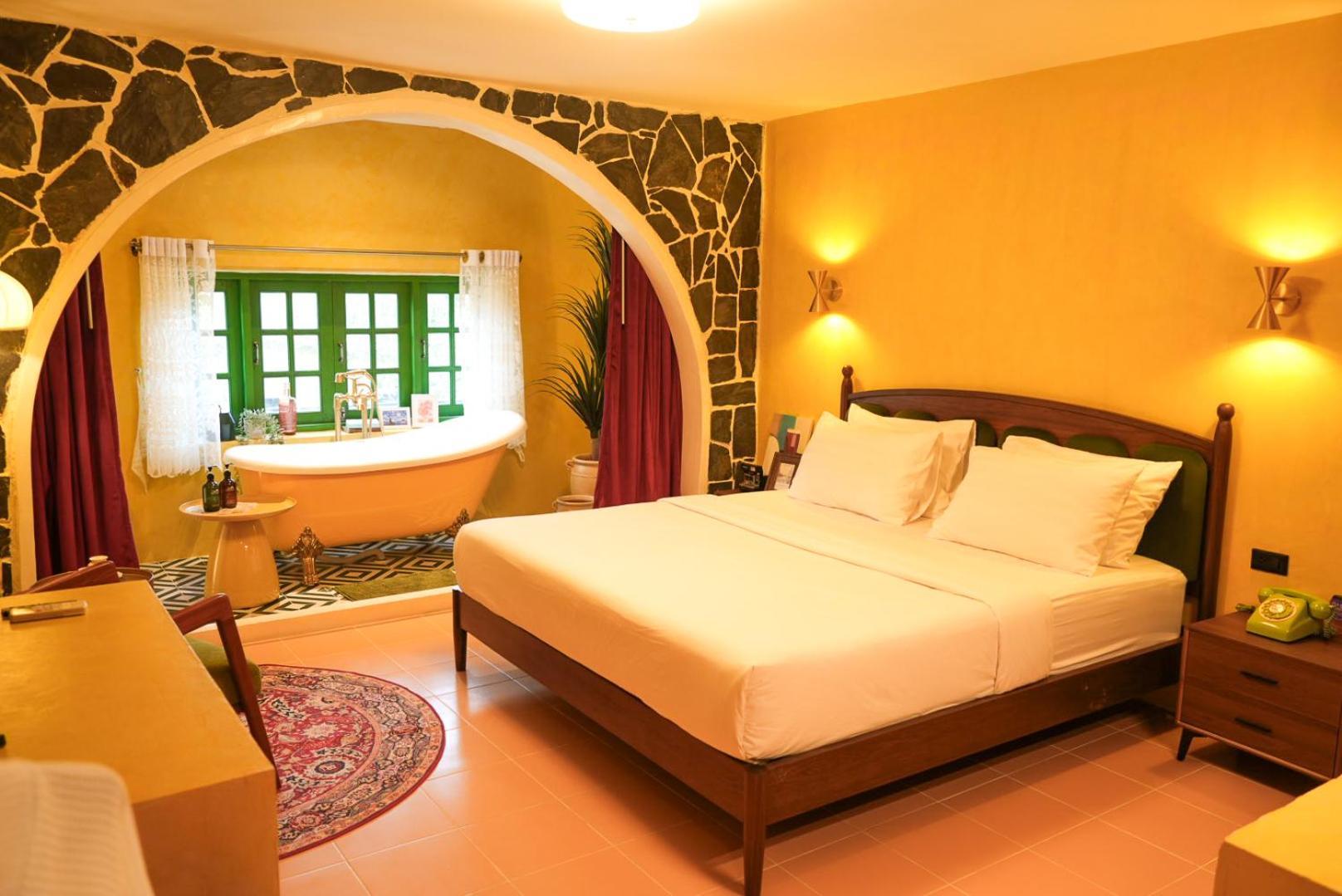 The Castello Resort Koh Larn Ngoại thất bức ảnh